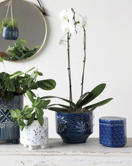 8.25" ROUND BLUE & WHITE STONEWARE PLANTER